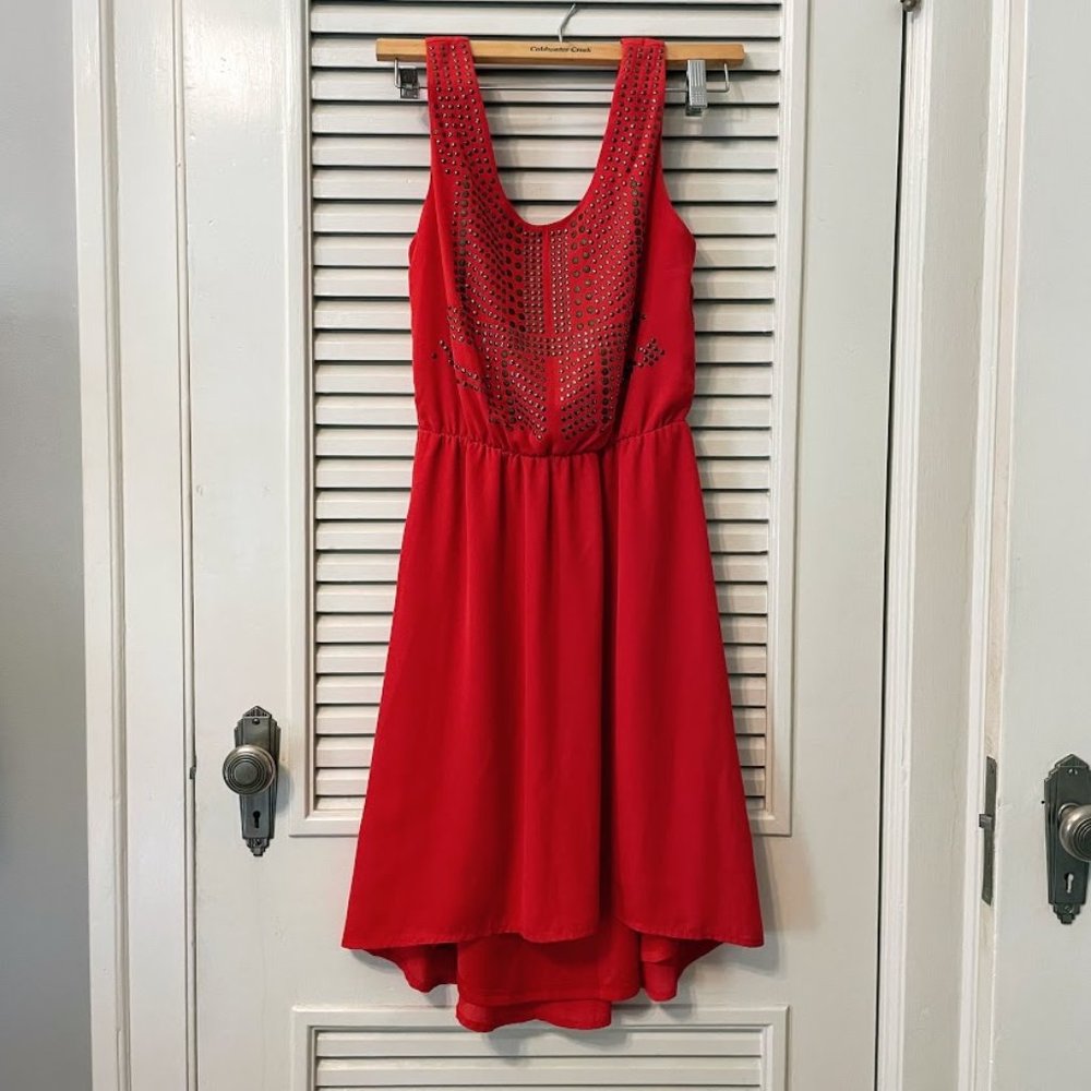 Cute burnt orange dress!